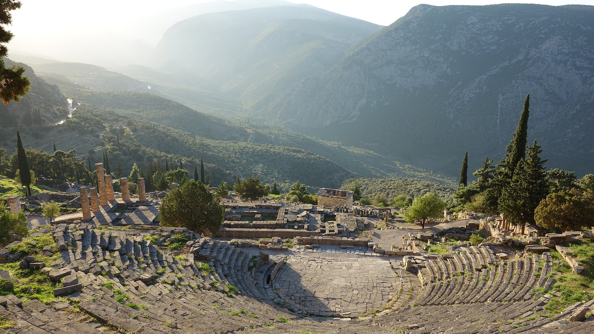 Delphi day trip